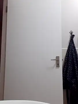 MIGHTY MAGNUM online show from January 11, 8:10 pm