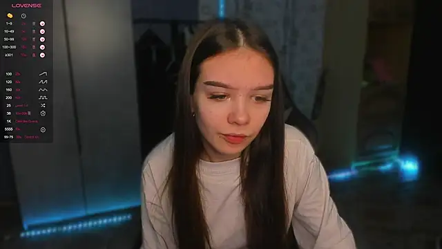 SweetyDeviliya online show from December 4, 2:21 am