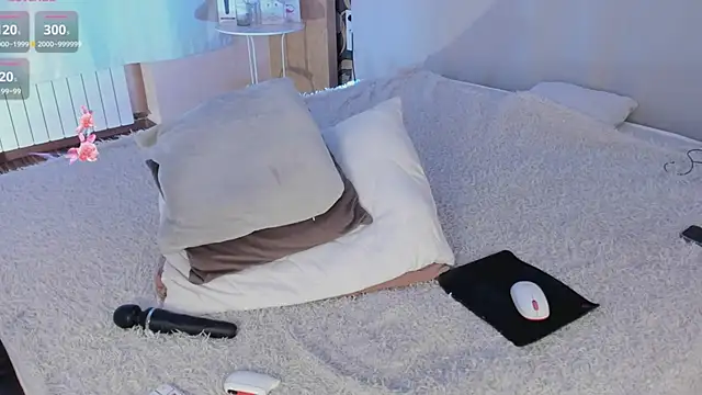 AliceBrunne online show from February 13, 7:45 am