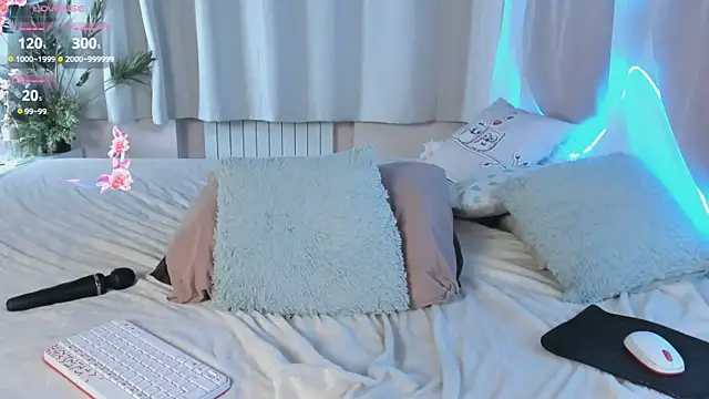 AliceBrunne online show from February 18, 11:00 am