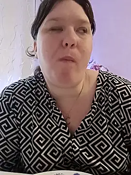 CurvyMilf1992 online show from October 16, 7:38 am