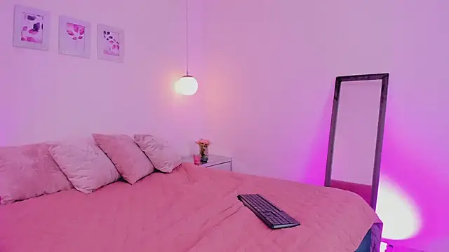 ibella7 online show from March 3, 7:43 pm