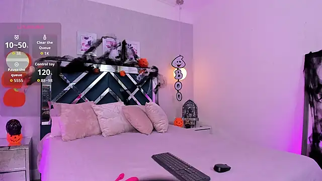 ibella7 online show from October 29, 7:35 pm