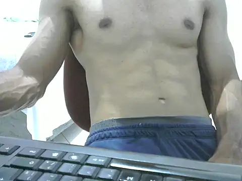 Snapshot of bbehemothh chatting on February 14, 11:09 pm bbehemothh online show from February 14, 11:09 pm