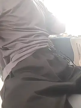 Snapshot of bbehemothh chatting on November 3, 6:11 pm bbehemothh online show from November 3, 6:11 pm