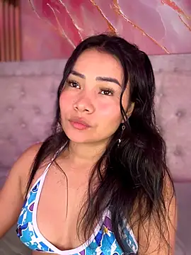 Snapshot of Rousse_blue chatting on November 21, 3:16 am Rousse blue online show from November 21, 3:16 am