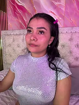 Snapshot of Rousse_blue chatting on November 28, 3:39 am Rousse blue online show from November 28, 3:39 am