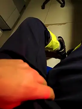 coppiapazza online show from February 17, 1:36 am