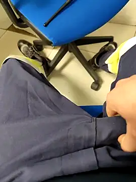 coppiapazza online show from February 22, 1:02 pm