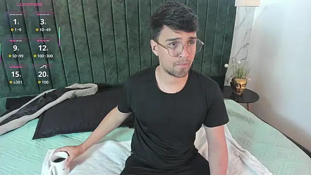 Edward max online show from April 5, 3:46 am