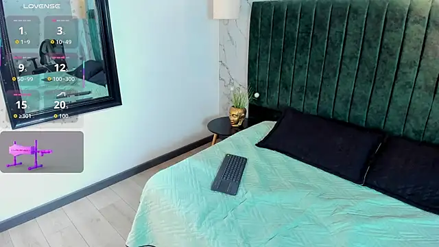 Edward max online show from October 30, 4:11 am