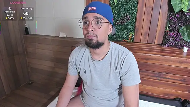 Edward max online show from March 25, 3:28 am