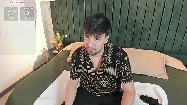 Edward max online show from April 14, 3:33 am