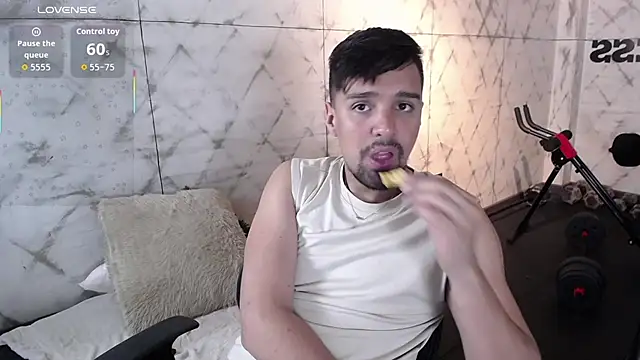 Edward max online show from December 17, 3:44 am