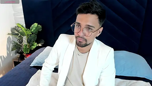 Edward max online show from April 18, 3:31 am