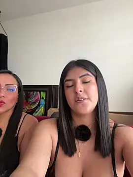 kim zaratte online show from May 26, 3:10 pm
