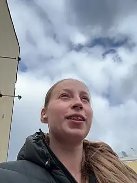 Hr Frk Olsen online show from March 26, 1:31 pm