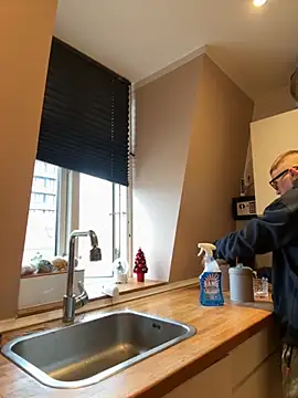 Hr Frk Olsen online show from November 2, 10:42 am