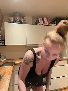 Hr Frk Olsen online show from November 1, 3:50 pm