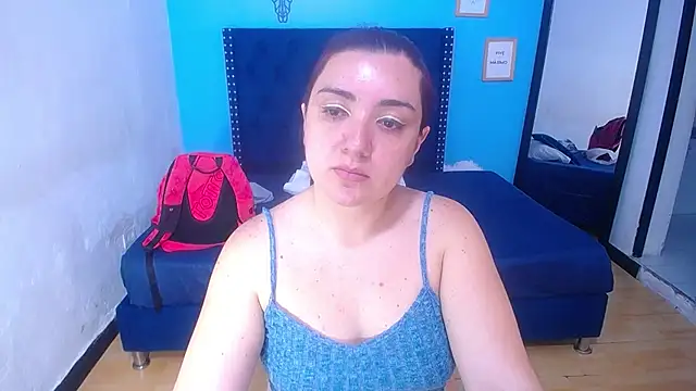 Snapshot of kinky_redhead18 chatting on October 23, 1:32 pm kinky redhead18 online show from October 23, 1:32 pm