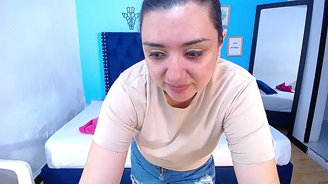 Snapshot of kinky_redhead18 chatting on September 13, 1:11 pm kinky redhead18 online show from September 13, 1:11 pm