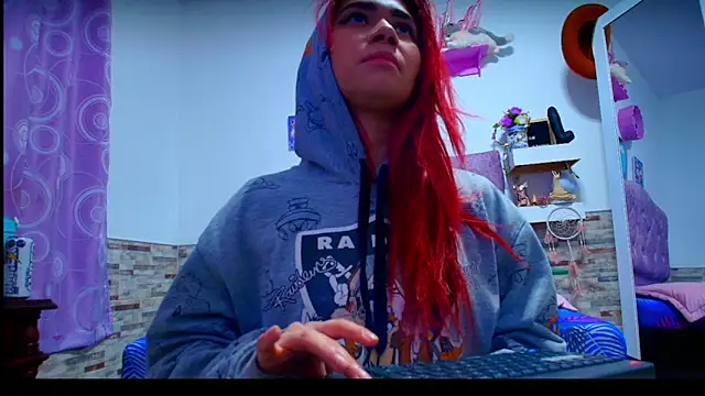 Melannytaylor online show from December 5, 8:39 pm