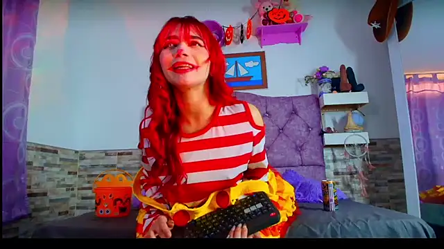 Melannytaylor online show from October 31, 9:00 pm