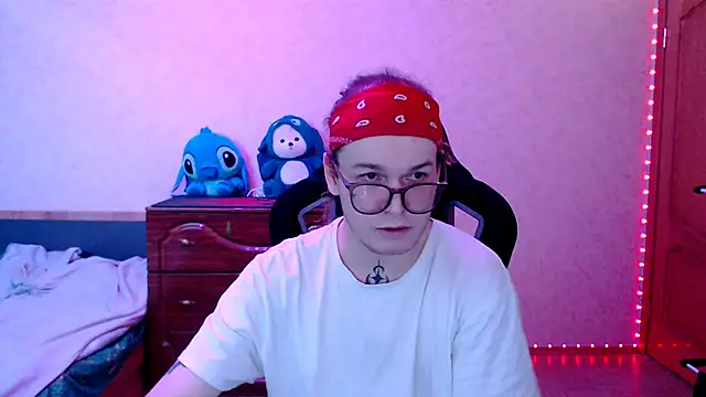 Steve Mi online show from September 15, 1:33 pm