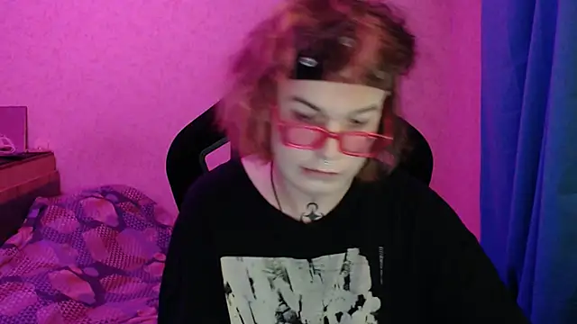 Steve Mi online show from October 31, 5:42 pm