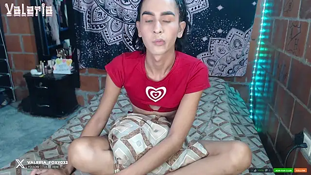 liissa 0 online show from September 20, 5:01 am