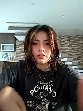 Snapshot of Elsa_sweet chatting on June 15, 9:03 pm Elsa sweet online show from June 15, 9:03 pm