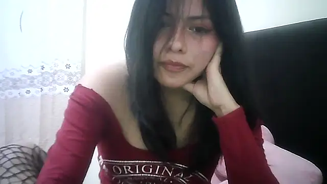 Snapshot of Elsa_sweet chatting on February 5, 3:23 am Elsa sweet online show from February 5, 3:23 am