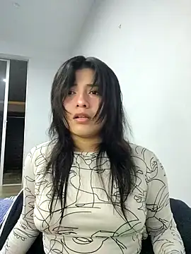 Snapshot of Elsa_sweet chatting on October 5, 2:35 am Elsa sweet online show from October 5, 2:35 am