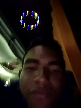 Reynold2608 online show from April 4, 12:28 am