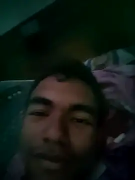 Snapshot of Reynold2608 chatting on May 30, 1:17 pm Reynold2608 online show from May 30, 1:17 pm