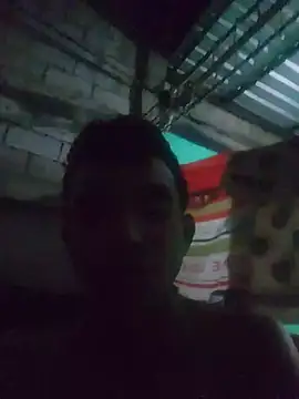 Snapshot of Reynold2608 chatting on May 26, 2:53 am Reynold2608 online show from May 26, 2:53 am