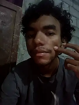 Reynold2608 online show from September 29, 1:45 am