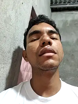 Reynold2608 online show from April 5, 3:02 am