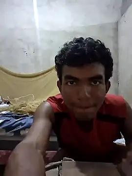 Reynold2608 online show from January 20, 11:43 pm