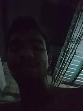 Reynold2608 online show from June 25, 2:09 am