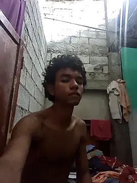 Reynold2608 online show from September 10, 7:46 pm