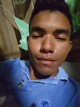 Reynold2608 online show from June 28, 1:56 am