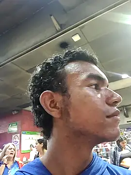 Reynold2608 online show from March 7, 12:06 am