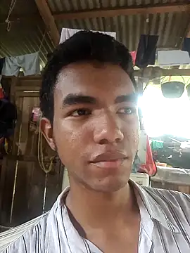 Reynold2608 online show from December 22, 8:42 pm