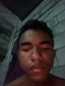 Reynold2608 online show from April 3, 3:35 am