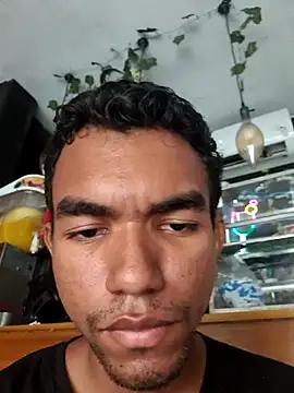 Reynold2608 online show from April 9, 10:16 pm