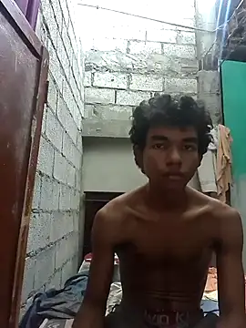 Reynold2608 online show from September 11, 7:14 pm