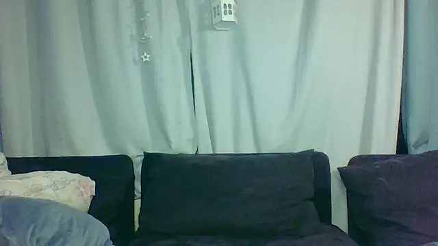 Snapshot of DevilsAngel13 chatting on October 5, 6:42 pm DevilsAngel13 online show from October 5, 6:42 pm