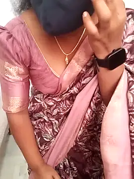 Snapshot of Manisha-Love chatting on February 17, 8:30 am Manisha-Love online show from February 17, 8:30 am
