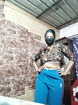 queensenorita online show from March 27, 8:22 am